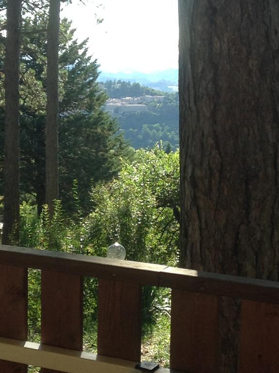 Hotel Camping Pineta Urbino Exterior foto